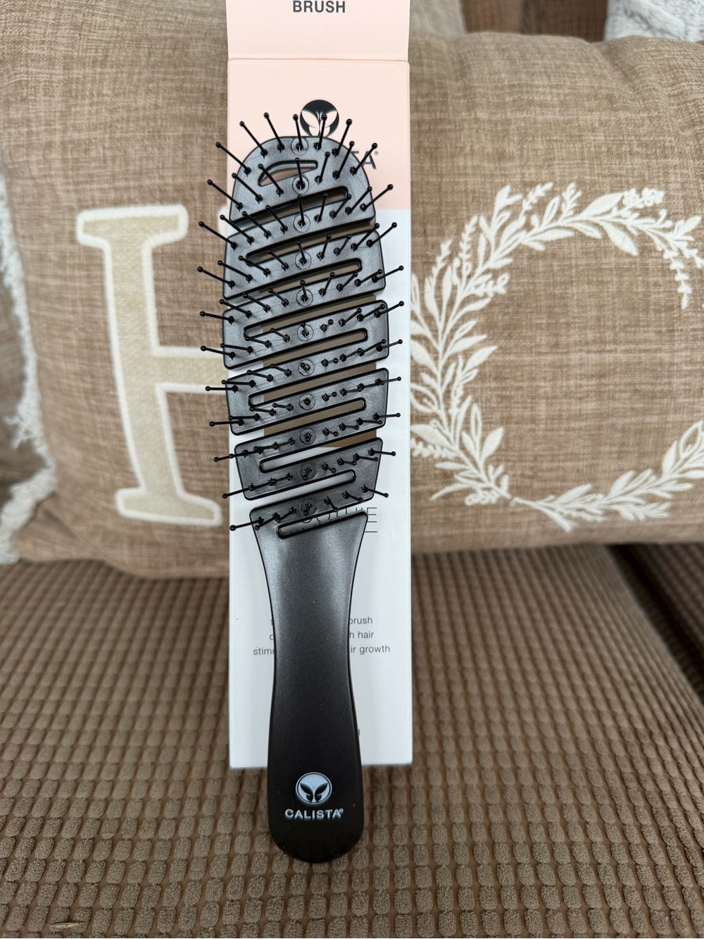 Calista Smoothie Hair Brush in Black. Scalp stimulating for hair growth.